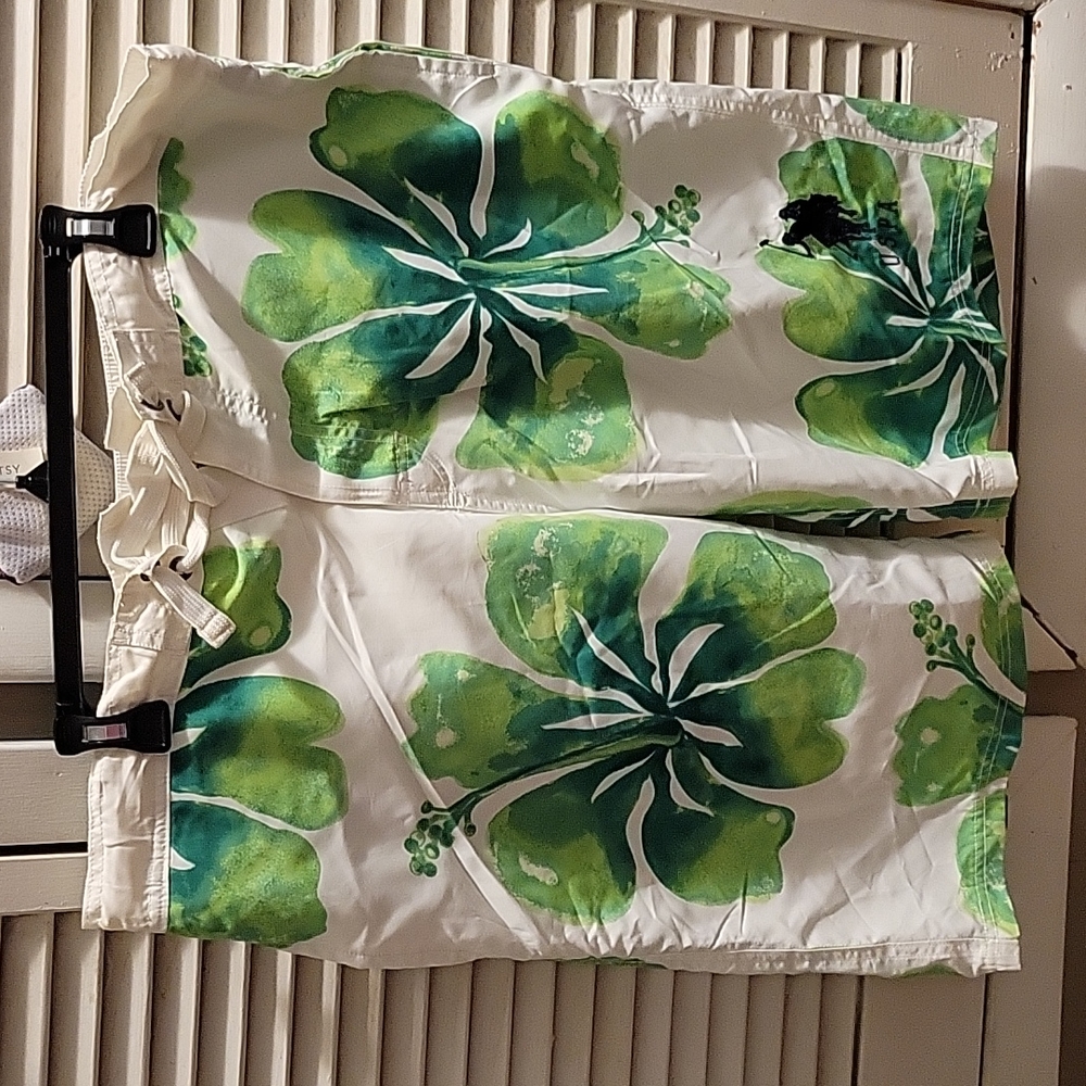 Mens XXL swimming trunks